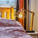 Boutique-Wohnung Mit Balkon *