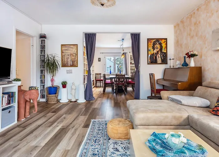 In Hannover-waldheim * Hannover