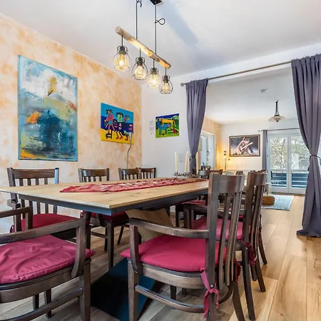 Boutique-wohnung Mit Balkon 하노버