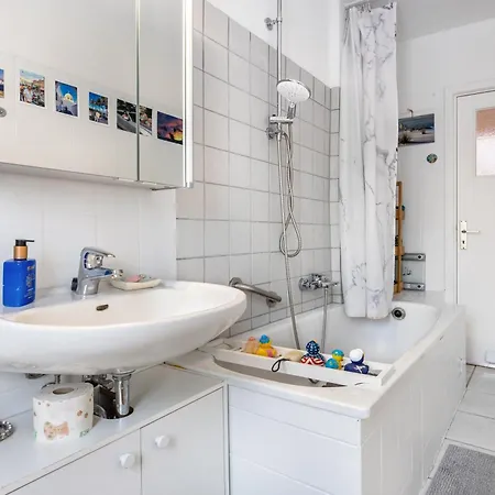 Boutique-wohnung Mit Balkon